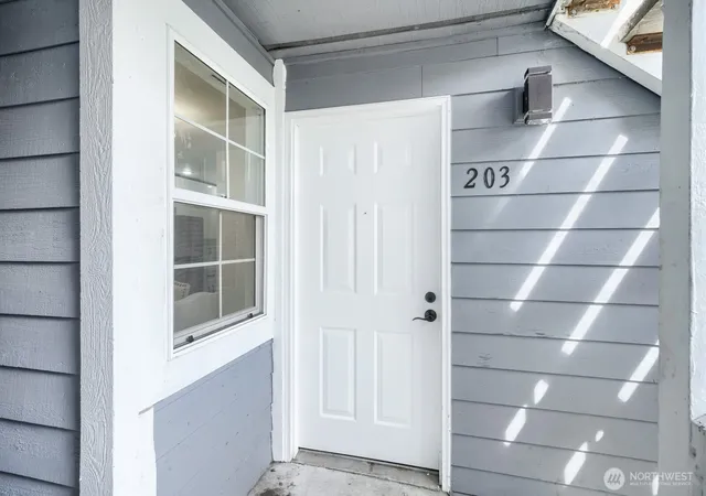 Photo 2 of Sale Pending at 22831 S 30 Avenue #203, Des Moines, WA 98198 | MLS# NWM2524465 | Listing updated on 2026-09-28