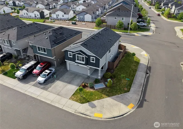 Photo 3 of Single family home for sale at 10691 186th Street Ct E, Puyallup, WA 98374 | MLS# NWM2524548 | Listing updated on 2026-09-21