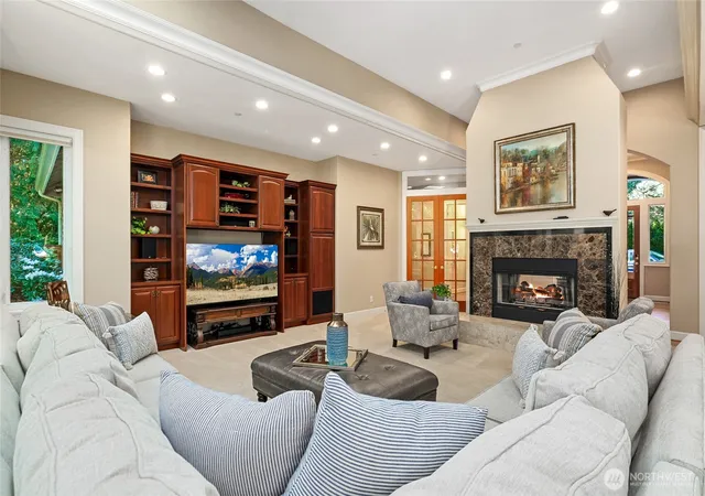 Photo 4 of Single family home for sale at 19930 170th Avenue NE, Woodinville, WA 98072 | MLS# NWM2524586 | Listing updated on 2026-09-17