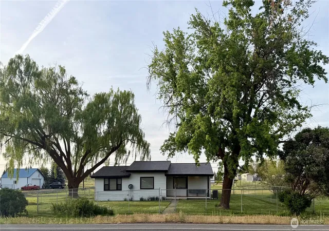 Photo 2 of Single family home for sale at 230 Nw Watson St, Creston, WA 99117 | MLS# NWM2524600 | Listing updated on 2026-09-21