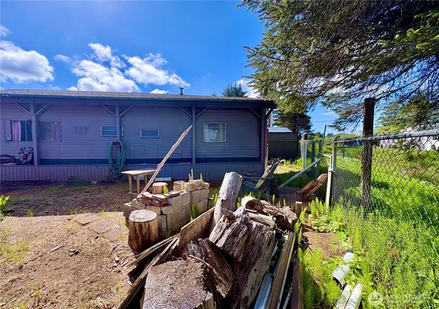 Photo 3 of Manufactured home for sale at 105 Victoria Loop NE, Ocean Shores, WA 98569 | MLS# NWM2524660 | Listing updated on 2026-10-01