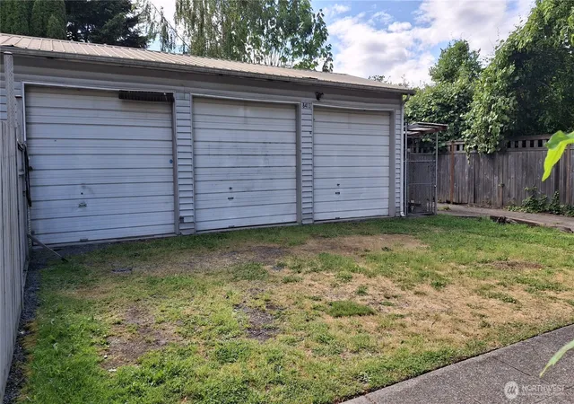 Photo 3 of Multi family home for sale at 1056 S Sullivan St, Seattle, WA 98108 | MLS# NWM2524678 | Listing updated on 2026-09-21