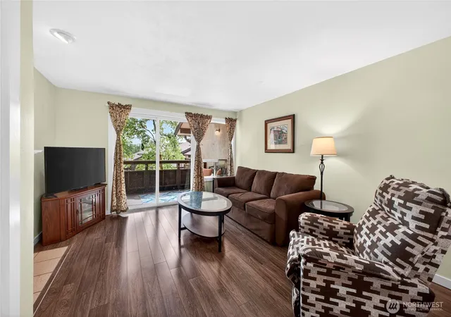 Photo 1 of Condo for sale at 140 Summit Ave N #B5, Kent, WA 98030 | MLS# NWM2524680 | Listing updated on 2026-09-23
