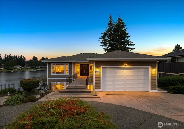 Photo 4 of Single family home for sale at 26408 136th Avenue SE, Kent, WA 98042 | MLS# NWM2524682 | Listing updated on 2026-09-29