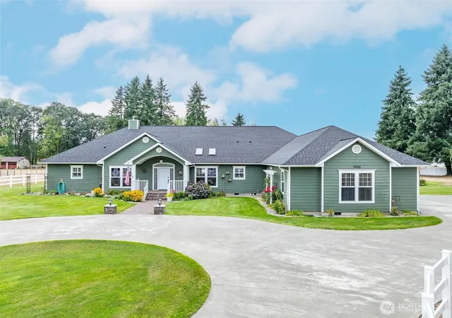 Photo 3 of Single family home for sale at 3025 Harrison Ave, Centralia, WA 98531 | MLS# NWM2524690 | Listing updated on 2026-09-29