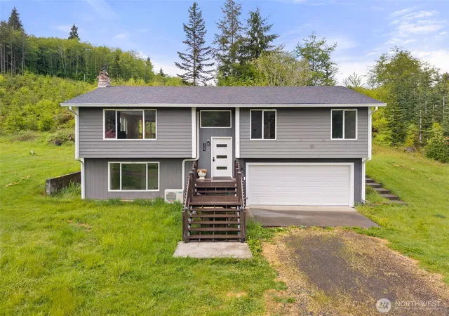 Photo 1 of Single family home for sale at 269 Elk Crk Rd, Raymond, WA 98577 | MLS# NWM2524733 | Listing updated on 2026-07-14
