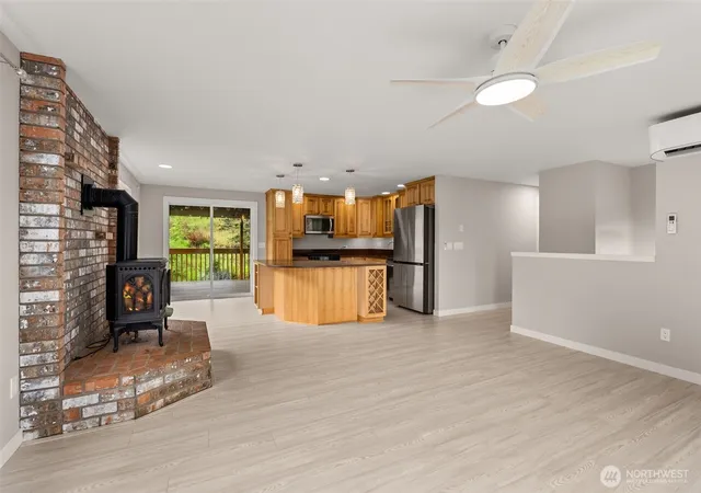 Photo 4 of Single family home for sale at 269 Elk Crk Rd, Raymond, WA 98577 | MLS# NWM2524733 | Listing updated on 2026-07-14