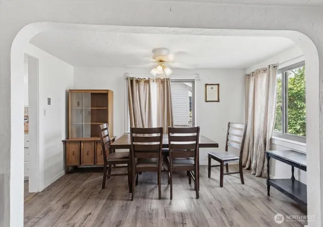Photo 3 of Single family home for sale at 118 Coulee Blvd, Electric City, WA 99123 | MLS# NWM2524739 | Listing updated on 2026-09-21