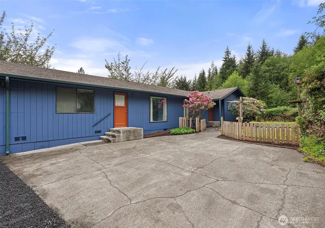 Photo 1 of Sale Pending at 626 Ostman Rd, Raymond, WA 98577 | MLS# NWM2524748 | Listing updated on 2026-09-26