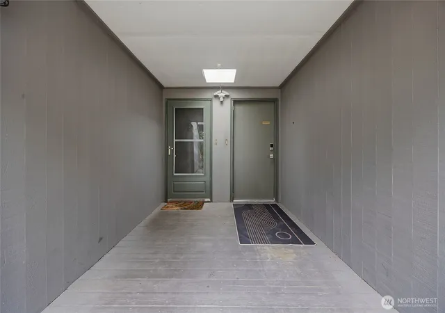 Photo 2 of Townhouse for sale at 6356 138th Avenue Ne #213, Redmond, WA 98052 | MLS# NWM2524784 | Listing updated on 2026-09-29