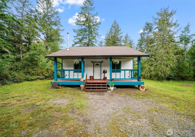 Photo 1 of Sale Pending at 11508 Claussen Rd, Anderson Island, WA 98303 | MLS# NWM2524817 | Listing updated on 2026-07-29