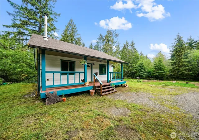 Photo 3 of Sale Pending at 11508 Claussen Rd, Anderson Island, WA 98303 | MLS# NWM2524817 | Listing updated on 2026-07-29