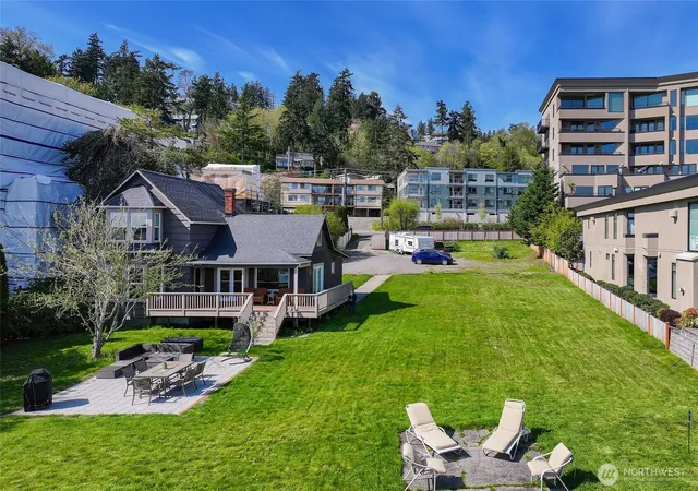 Photo 1 of Single family home for sale at 9049 Ne Juanita Dr, Kirkland, WA 98034 | MLS# NWM2524819 | Listing updated on 2026-09-21