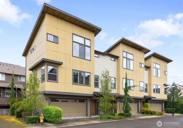 Photo 1 of Townhouse for sale at 314 Chelan Ave Ne, Renton, WA 98059 | MLS# NWM2524826 | Listing updated on 2026-09-21