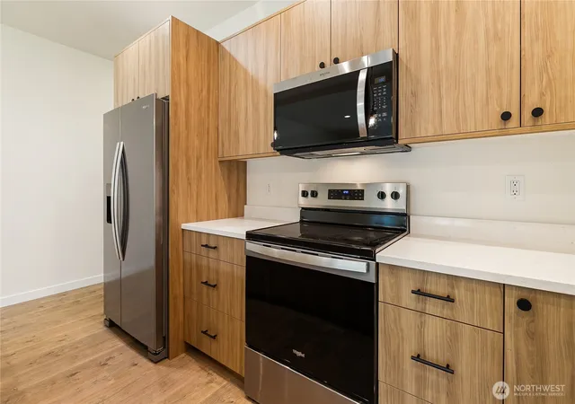 Photo 3 of Single family home for sale at 4237 Melrose Ln, Bellingham, WA 98226 | MLS# NWM2524830 | Listing updated on 2026-09-28