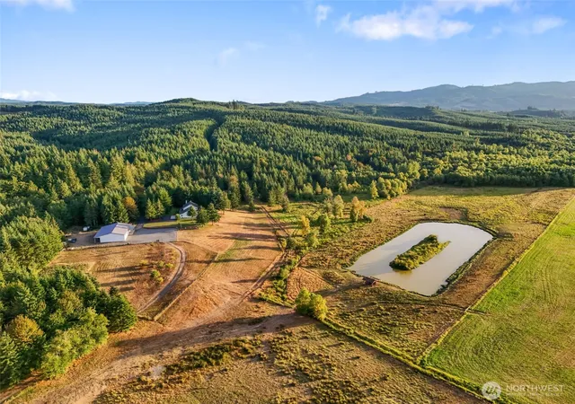 Photo 3 of Single family home for sale at 437 Ingalls Rd, Rochester, WA 98579 | MLS# NWM2524844 | Listing updated on 2026-09-21