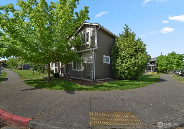 Photo 4 of Single family home for sale at 14732 49th Drive NE, Marysville, WA 98271 | MLS# NWM2524963 | Listing updated on 2026-09-22