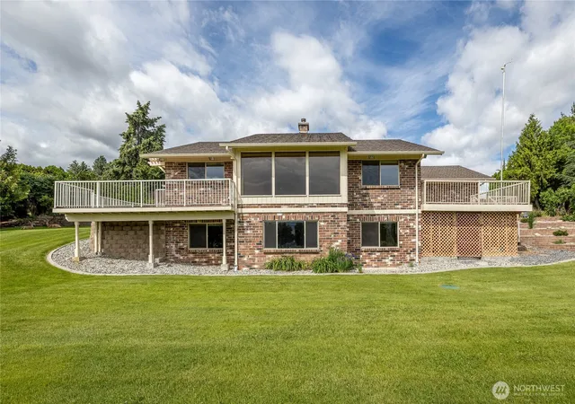 Photo 1 of Single family home for sale at 1632 Tanda Ln, Wenatchee, WA 98801 | MLS# NWM2524978 | Listing updated on 2026-09-21