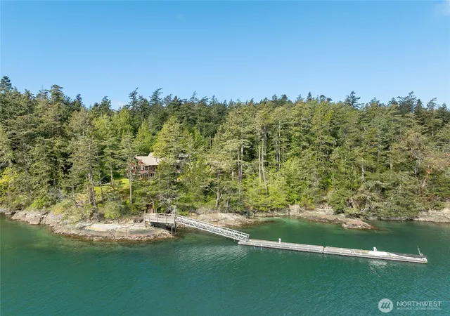 Photo 3 of Single family home for sale at 470 Bonanza Dr, Lopez Island, WA 98261 | MLS# NWM2524982 | Listing updated on 2026-09-24