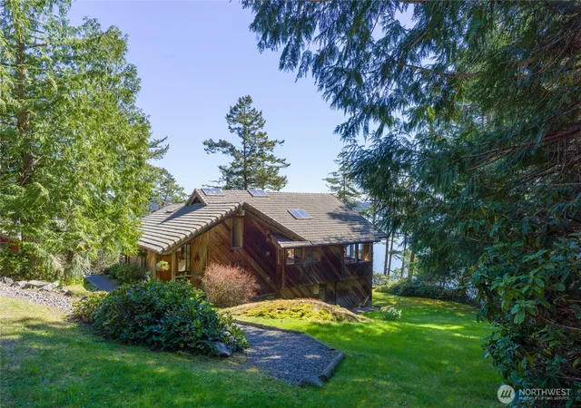 Photo 4 of Single family home for sale at 470 Bonanza Dr, Lopez Island, WA 98261 | MLS# NWM2524982 | Listing updated on 2026-09-24