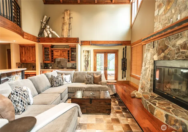 Photo 3 of Sale Pending at 231 Vinegar Bnd Rd, Ronald, WA 98940 | MLS# NWM2525002 | Listing updated on 2026-09-25
