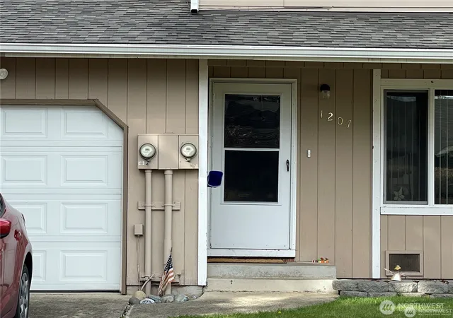 Photo 3 of Multi family home for sale at 1205 130th Street S, Tacoma, WA 98444 | MLS# NWM2525050 | Listing updated on 2026-09-21