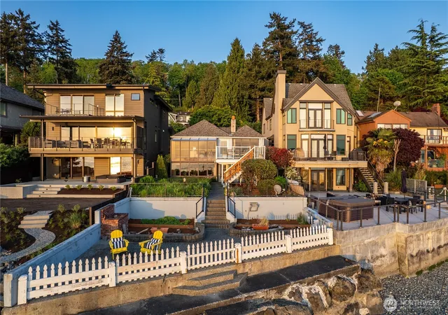 Photo 2 of Single family home for sale at 5637 Beach Dr Sw, Seattle, WA 98136 | MLS# NWM2525072 | Listing updated on 2026-09-30