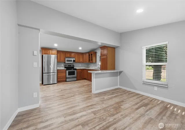 Photo 4 of Sale Pending at 20406 Little Bear Crk Rd #35, Woodinville, WA 98072 | MLS# NWM2525153 | Listing updated on 2026-10-01