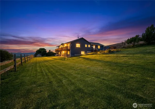 Photo 1 of Single family home for sale at 733 Pumping Plant Rd, Ellensburg, WA 98926 | MLS# NWM2525181 | Listing updated on 2026-09-21