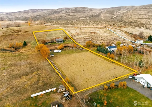 Photo 3 of Single family home for sale at 733 Pumping Plant Rd, Ellensburg, WA 98926 | MLS# NWM2525181 | Listing updated on 2026-09-21