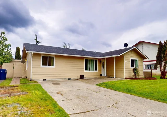 Photo 1 of Single family home for sale at 218 S 24th Street, Mount Vernon, WA 98274 | MLS# NWM2525195 | Listing updated on 2026-09-21