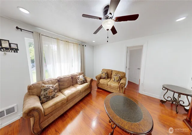Photo 4 of Single family home for sale at 218 S 24th Street, Mount Vernon, WA 98274 | MLS# NWM2525195 | Listing updated on 2026-09-21