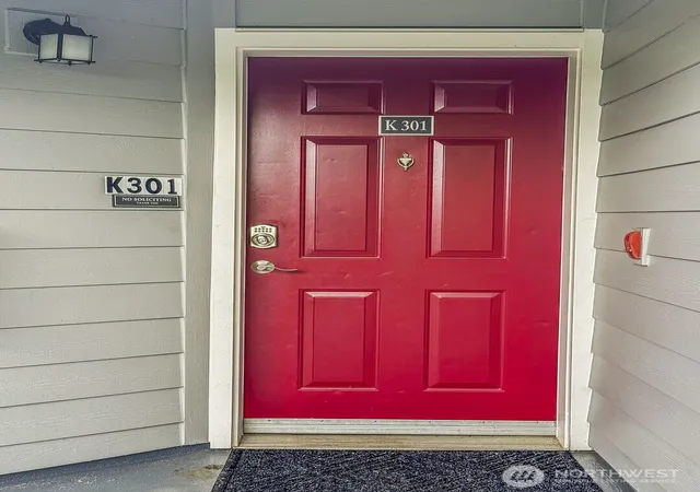 Photo 3 of Condo for sale at 3915 SE 243rd Place #K301, Bothell, WA 98021 | MLS# NWM2525245 | Listing updated on 2026-09-21
