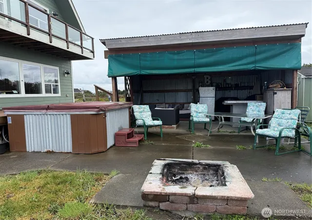 Photo 3 of Single family home for sale at 477 Broadmoor Ct Sw, Ocean Shores, WA 98569 | MLS# NWM2525255 | Listing updated on 2026-09-21