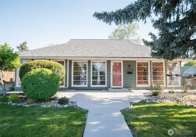 Multi family home for sale at 1264 Boyer Ave, Walla Walla, WA 99362 | MLS# NWM2525286