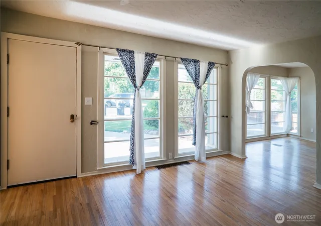 Photo 2 of Multi family home for sale at 1264 Boyer Ave, Walla Walla, WA 99362 | MLS# NWM2525286 | Listing updated on 2026-09-21