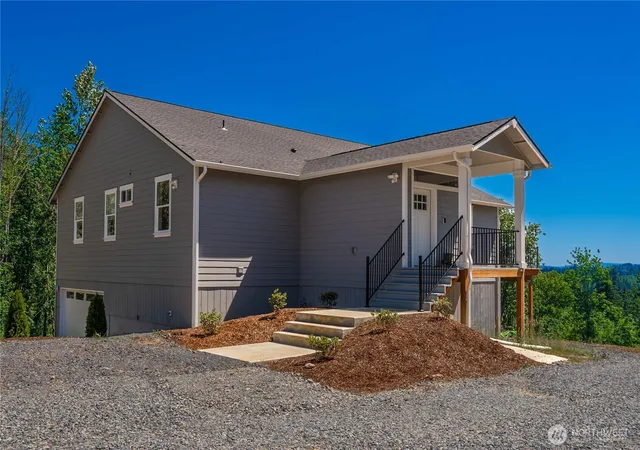 Photo 1 of Single family home for sale at 410 Studebaker Spur 1, Castle Rock, WA 98611 | MLS# NWM2525307 | Listing updated on 2026-09-21
