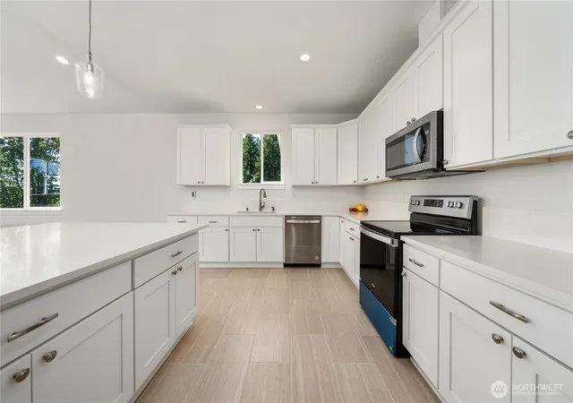 Photo 3 of Single family home for sale at 410 Studebaker Spur 1, Castle Rock, WA 98611 | MLS# NWM2525307 | Listing updated on 2026-09-21