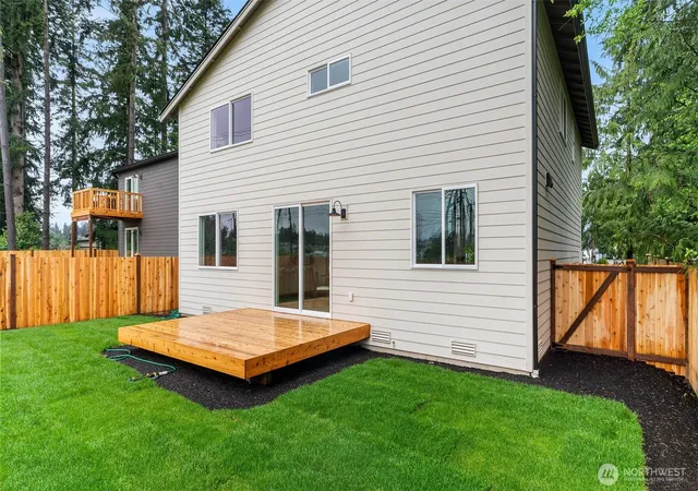 Photo 4 of Single family home for sale at 2312 75th Street SE, Everett, WA 98203 | MLS# NWM2525318 | Listing updated on 2026-10-02