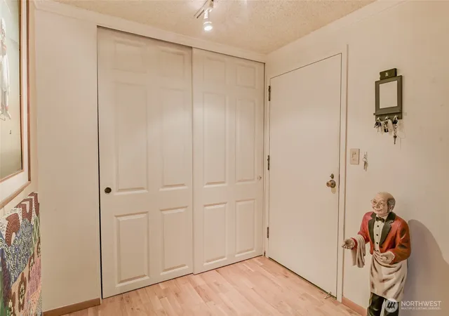 Photo 2 of Condo for sale at 1910 Evergreen Park Dr Sw #302, Olympia, WA 98502 | MLS# NWM2525324 | Listing updated on 2026-10-02