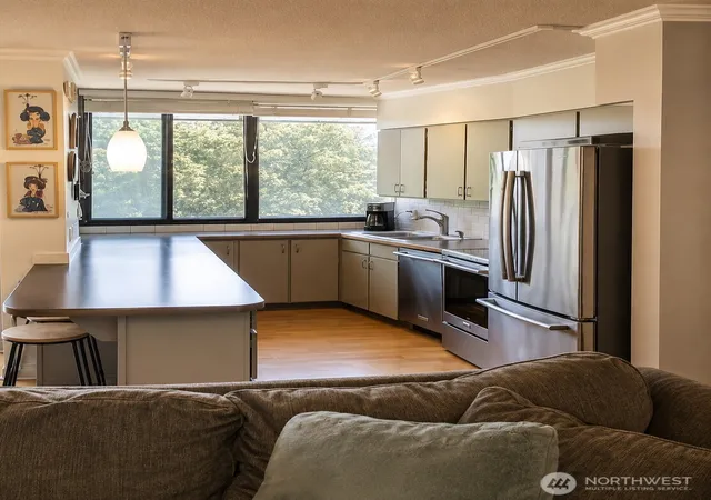 Photo 3 of Condo for sale at 1910 Evergreen Park Dr SW #302, Olympia, WA 98502 | MLS# NWM2525324 | Listing updated on 2026-10-02