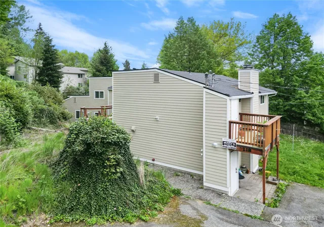 Photo 3 of Multi family home for sale at 218 10th Street, Snohomish, WA 98290 | MLS# NWM2525343 | Listing updated on 2026-09-29