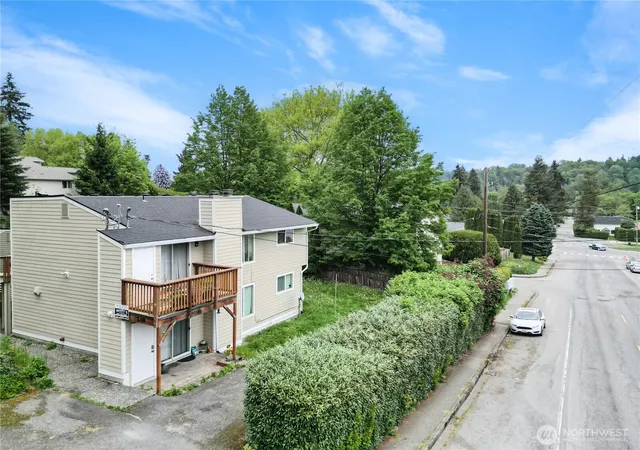 Photo 3 of Multi family home for sale at 218 10th Street, Snohomish, WA 98290 | MLS# NWM2525343 | Listing updated on 2026-09-29