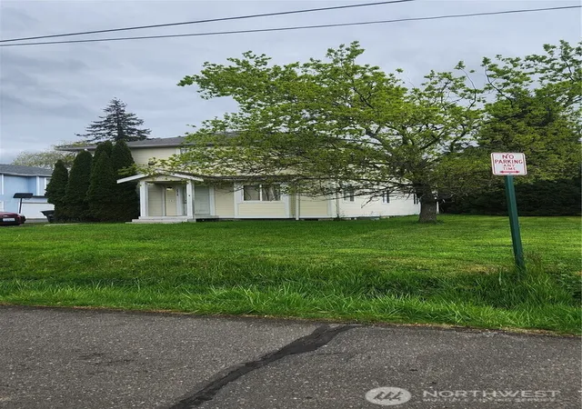 Photo 3 of Multi family home for sale at 2316 Xenia St, Bellingham, WA 98229 | MLS# NWM2525360 | Listing updated on 2026-09-21