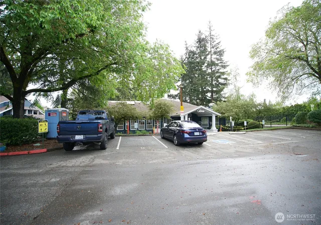 Photo 4 of Condo for sale at 215 SW 100th Street #B-102, Everett, WA 98204 | MLS# NWM2525418 | Listing updated on 2026-09-21