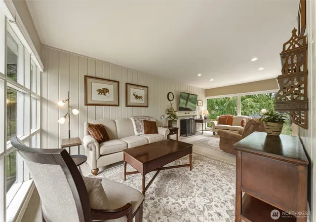 Photo 3 of Single family home for sale at 1167 Woodlawn St, Walla Walla, WA 99362 | MLS# NWM2525437 | Listing updated on 2026-09-21