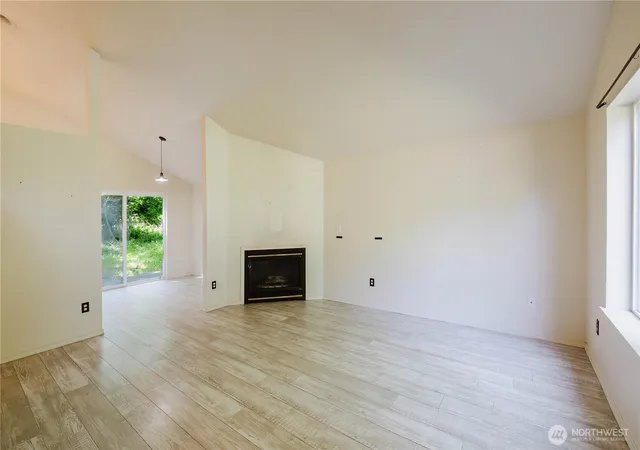 Photo 4 of Single family home for sale at 7201 9th Court SE, Lacey, WA 98503 | MLS# NWM2525438 | Listing updated on 2026-09-21