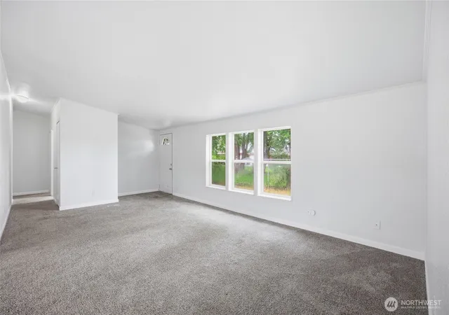 Photo 4 of Manufactured home for sale at 1702 W Bemis St, Moses Lake, WA 98837 | MLS# NWM2525455 | Listing updated on 2026-10-29