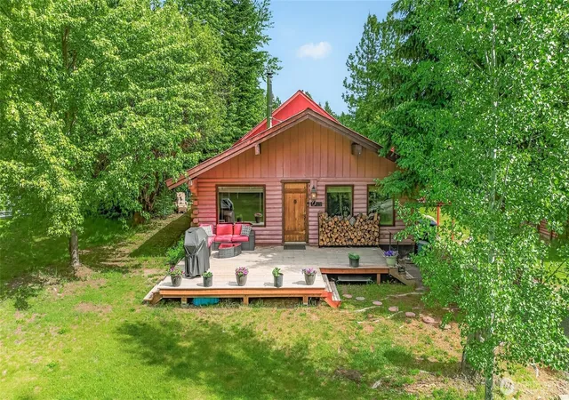 Photo 3 of Single family home for sale at 12786 Shore St, Leavenworth, WA 98826 | MLS# NWM2525487 | Listing updated on 2026-09-21