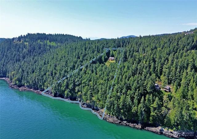 Photo 3 of Single family home for sale at 92 Flagpoint Ln, Friday Harbor, WA 98250 | MLS# NWM2525585 | Listing updated on 2026-09-21